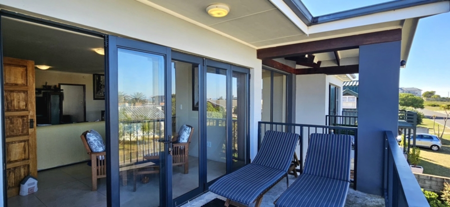 6 Bedroom Property for Sale in Franskraal Western Cape